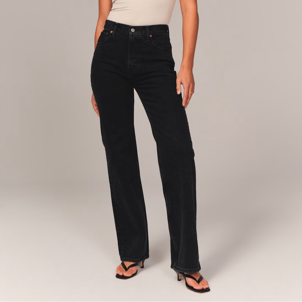 Abercrombie & Fitch High Rise 90s Relaxed Jean Size 6 Long
